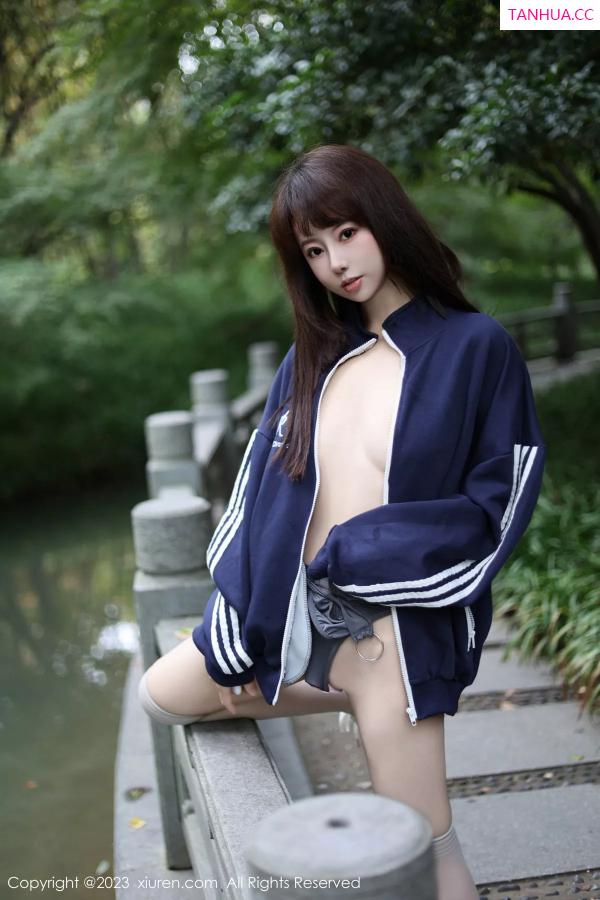   [XiuRen]高清写真图 2023.12.08 No.7784 韩系学妹 短裙美腿第64张图片